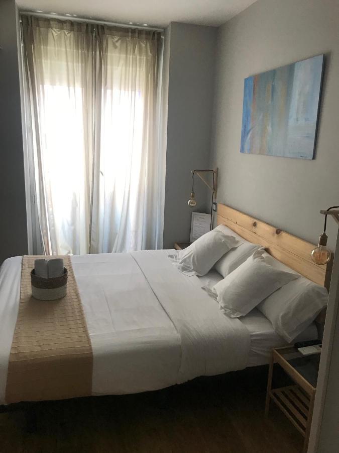 Marina Rooms Madrid Bagian luar foto